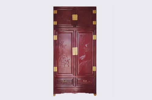 石柱高端中式家居装修深红色纯实木衣柜